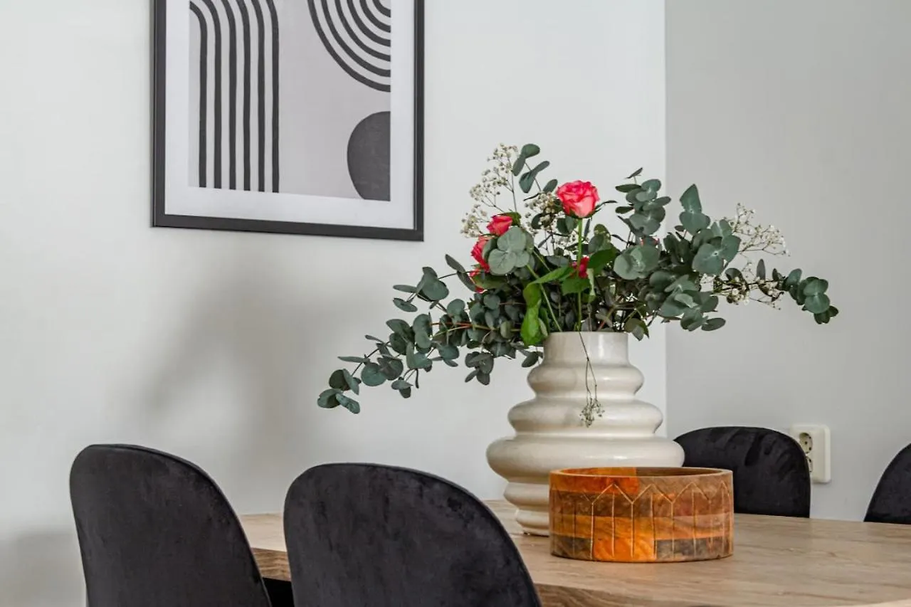 Cheap Stay On Hip Soedermalm - Construction Work Stockholm Apartment